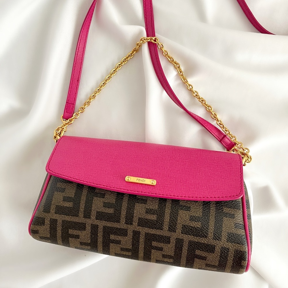 🚨BLACK FRIDAY SALE🚨 Fendi Zucca Crossbody